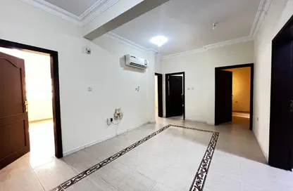 Apartment - 3 Bedrooms - 2 Bathrooms for rent in Madinat Khalifa Building 58 - Madinat Khalifa South - Madinat Khalifa - Doha