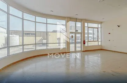 بناية كاملة - استوديو - 8 حمامات للايجار في شارع الصناعية الشرقي - بركة العوامر - الوكرة