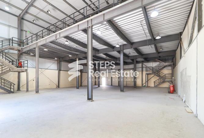 Warehouse - Studio for rent in Industrial Area 4 - Industrial Area - Industrial Area - Doha