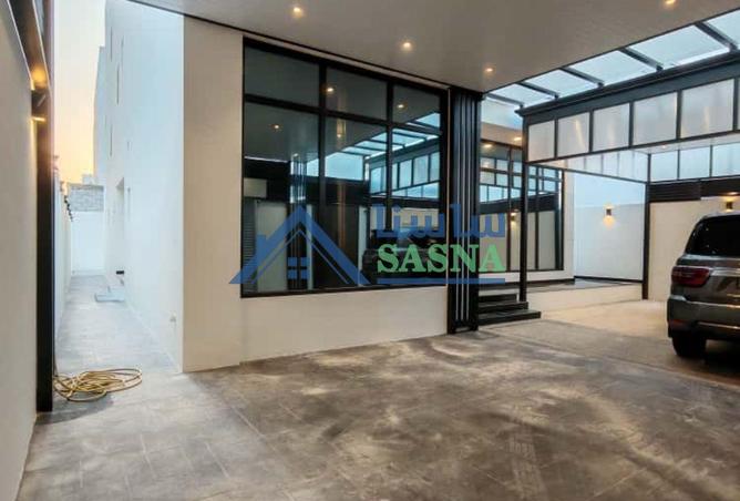 952699 - Property Image 2