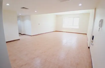 Apartment - 3 Bedrooms - 3 Bathrooms for rent in Najma Street - Najma - Doha