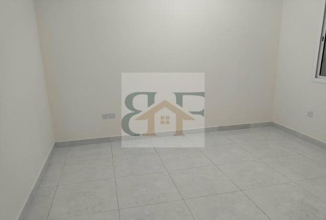 952725 - Property Image 3