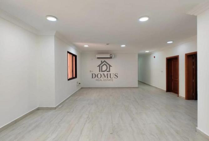 942853 - Property Image 3