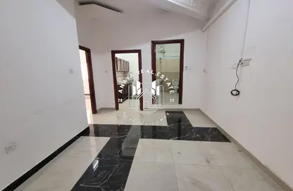 Villa - 1 Bedroom - 1 Bathroom for rent in Umm Al Seneem Street - Ain Khaled - Doha