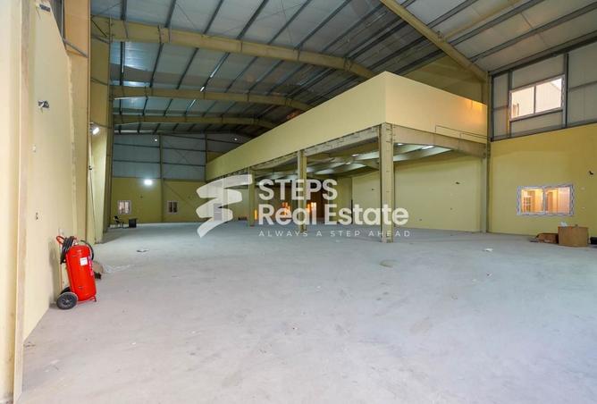 925871 - Property Image 2