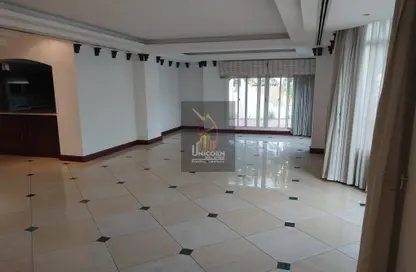 Empty Room image for: Villa - 4 Bedrooms - 5 Bathrooms for rent in South Gate - West Bay Lagoon - Doha, Image 1