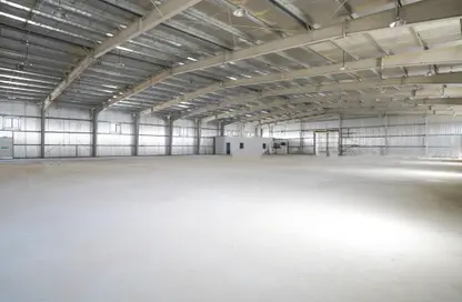 Warehouse - Studio - 3 Bathrooms for rent in Birkat Al Awamer - Al Wakra
