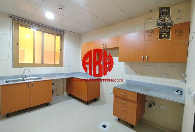 1010054 - Property Image 3