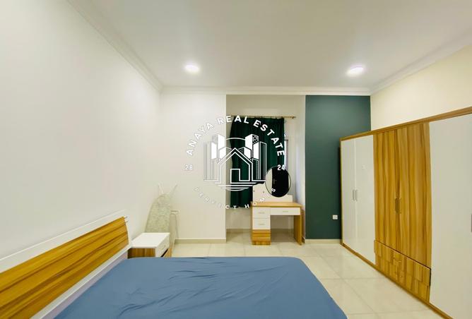 1002469 - Property Image 2