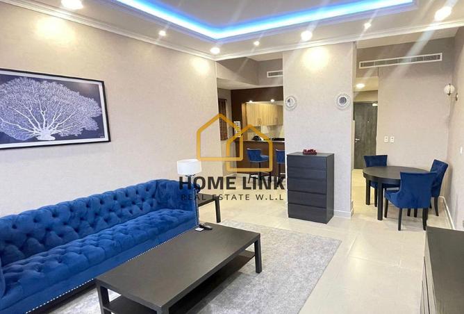 921542 - Property Image 2