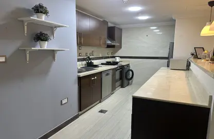 Apartment - 2 Bedrooms - 3 Bathrooms for rent in East Porto Drive - Porto Arabia - The Pearl Island - Doha