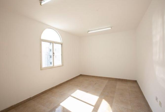 984825 - Property Main Image