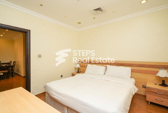 933114 - Property Image 2