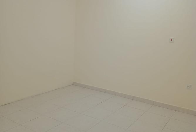 942222 - Property Image 2