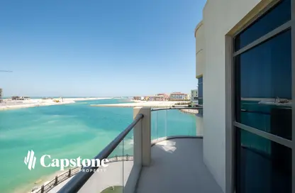 Balcony image for: Townhouse - 3 Bedrooms - 4 Bathrooms for sale in Hilton Doha The Pearl Residences - Abraj Quartiers - The Pearl Island - Doha, Image 1