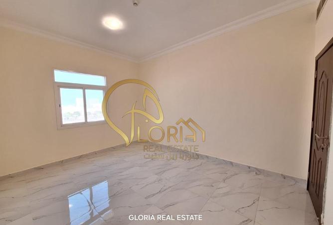 1003968 - Property Image 2