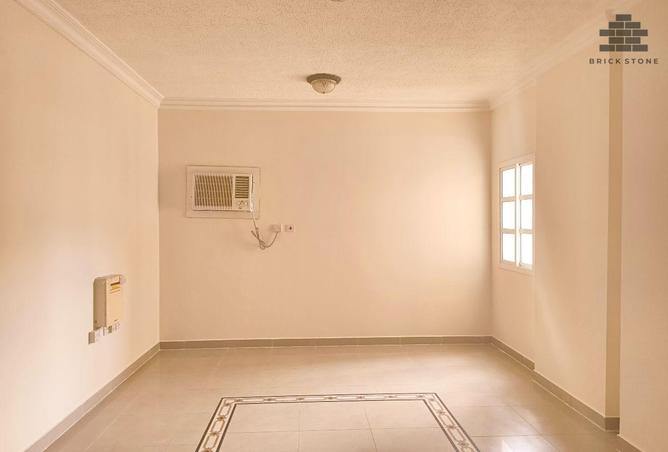 988730 - Property Main Image