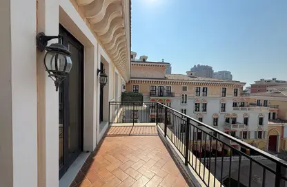 Apartment - 1 Bedroom - 2 Bathrooms for rent in Carnaval - Qanat Quartier - The Pearl Island - Doha