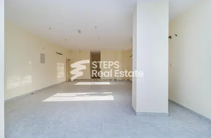 Office Space - Studio - 2 Bathrooms for rent in Muaither North - Muaither Area - Doha