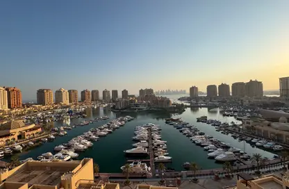 Apartment - 2 Bedrooms - 2 Bathrooms for rent in East Porto Drive - Porto Arabia - The Pearl Island - Doha