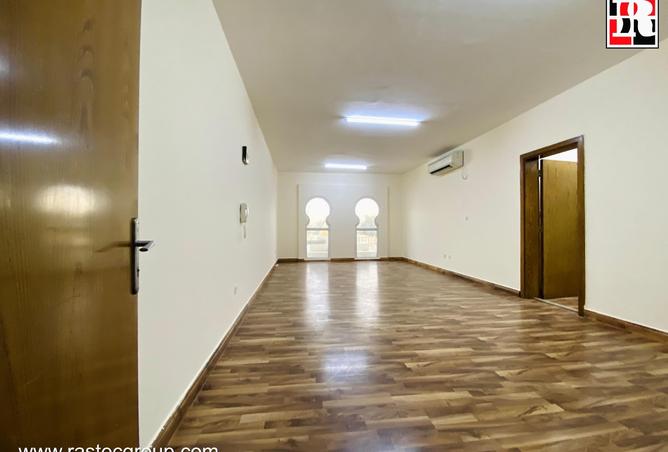 960104 - Property Main Image