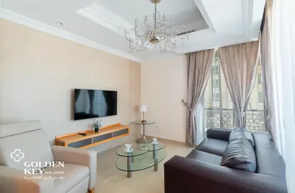 Apartment - 2 Bedrooms - 3 Bathrooms for rent in Viva East - Viva Bahriyah - The Pearl Island - Doha