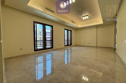 فيلا - 5 غرف نوم - 5 حمامات للايجار في الوعب - الوعب - الدوحة