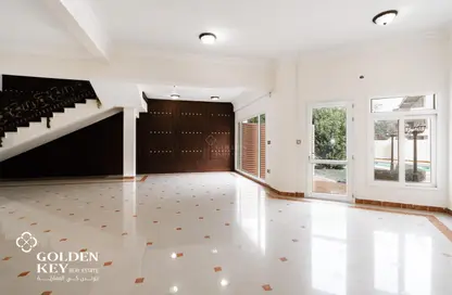 فيلا - 3 غرف نوم - 4 حمامات للايجار في فلل واست باي لاغون - وست باي لاجون - بحيرة وست لاجون - الدوحة