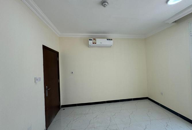 942389 - Property Image 3