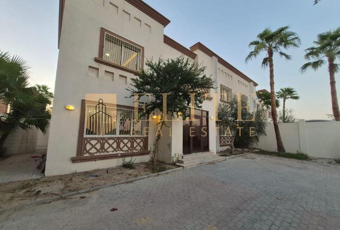 972074 - Property Image 2