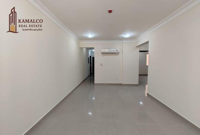 963660 - Property Image 2