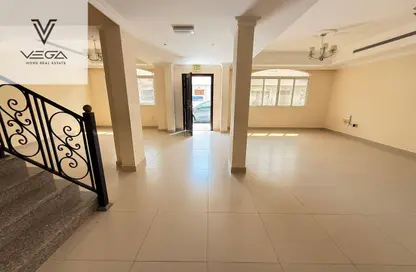 Villa - 5 Bedrooms - 6 Bathrooms for rent in Al Gharrafa - Al Gharrafa - Doha