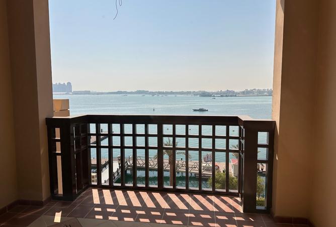 944275 - Property Image 2