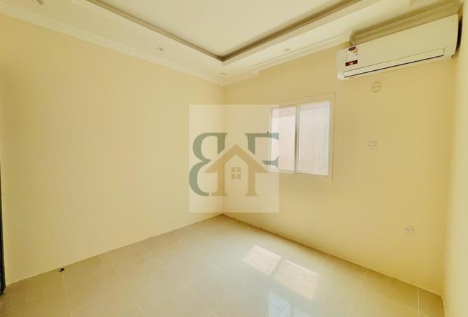 933469 - Property Image 3