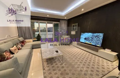 Apartment - 2 Bedrooms - 3 Bathrooms for sale in Viva West - Viva Bahriyah - The Pearl Island - Doha