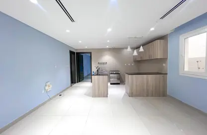 Apartment - 1 Bedroom - 1 Bathroom for rent in Anas Street - Fereej Bin Mahmoud North - Fereej Bin Mahmoud - Doha