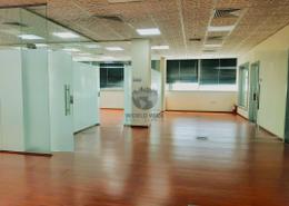 صورةغرفة فارغة لـ: مساحات مكتبية - 2 حمامات للكراء في طريق سلوى - العزيزية - الدوحة, صورة 1
