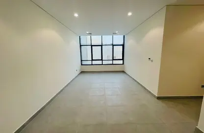 Apartment - 2 Bedrooms - 2 Bathrooms for rent in Anas Street - Fereej Bin Mahmoud North - Fereej Bin Mahmoud - Doha