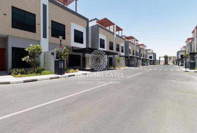 882907 - Property Image 2