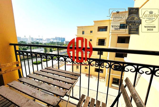 968911 - Property Image 2