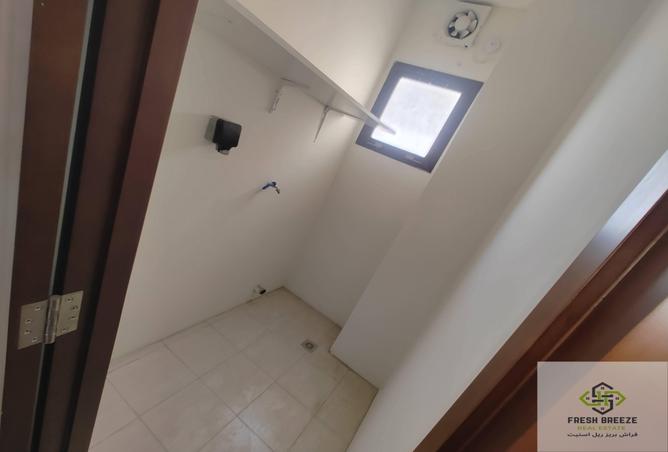 966839 - Property Image 3