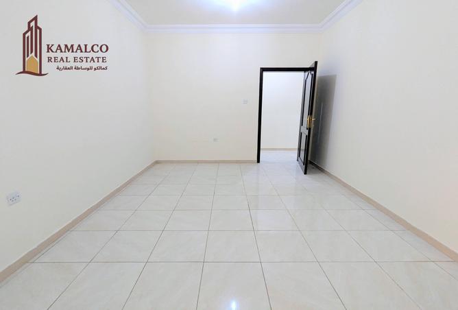 941827 - Property Image 2