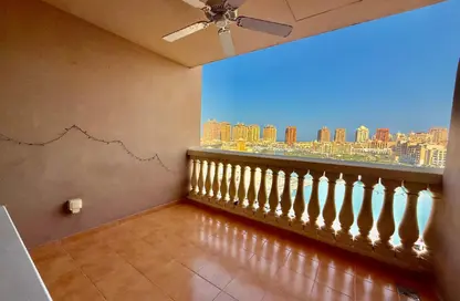 Apartment - 2 Bedrooms - 3 Bathrooms for rent in East Porto Drive - Porto Arabia - The Pearl Island - Doha
