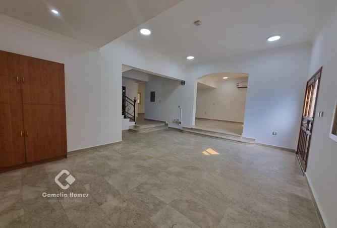 929359 - Property Image 3