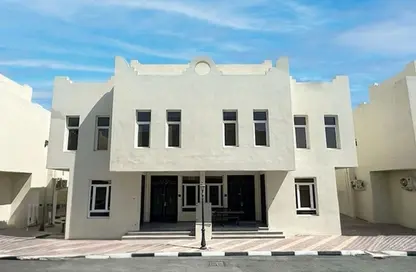 Villa - 3 Bedrooms - 4 Bathrooms for rent in Ain Khaled Villas - Ain Khaled - Doha
