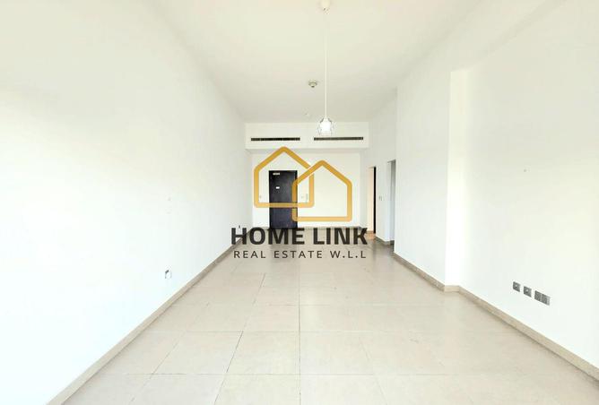 949877 - Property Image 3