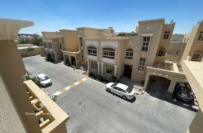 مجمع سكني - 4 غرف نوم - 4 حمامات للايجار في وادي المرخ - مريخ - المريخ - الدوحة