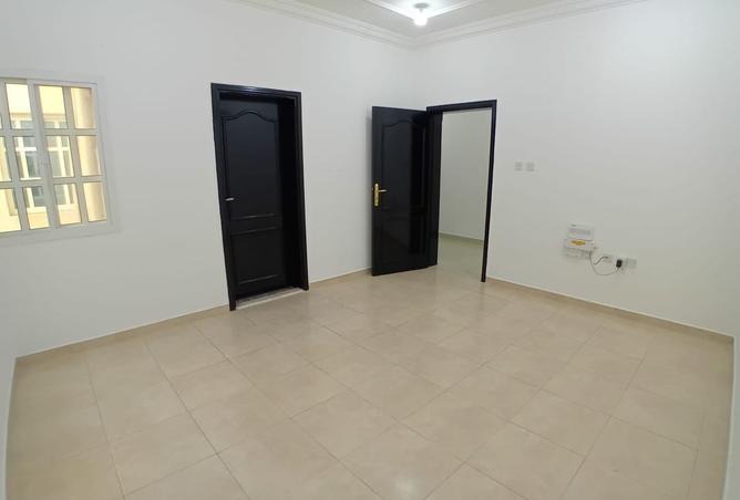 979429 - Property Image 2