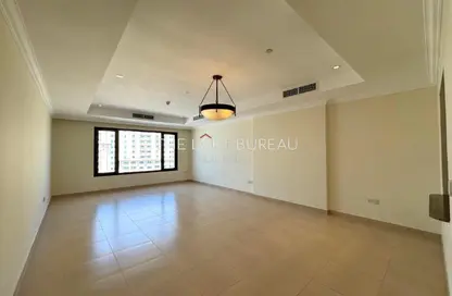 Apartment - 1 Bedroom - 2 Bathrooms for rent in Two Porto Arabia - Porto Arabia - The Pearl Island - Doha