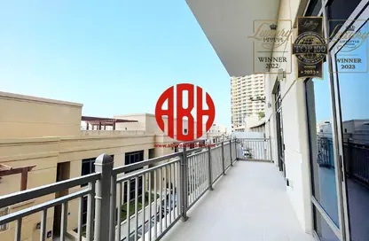 Apartment - 2 Bedrooms - 3 Bathrooms for rent in Abraj Bay - Abraj Quartiers - The Pearl Island - Doha